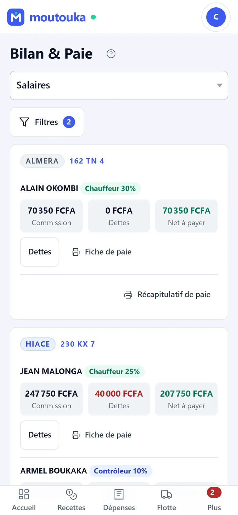 Les salaires sur téléphone : chaque personne, sa commission, ses dettes, son net à payer.